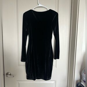 Black mini velvet dress